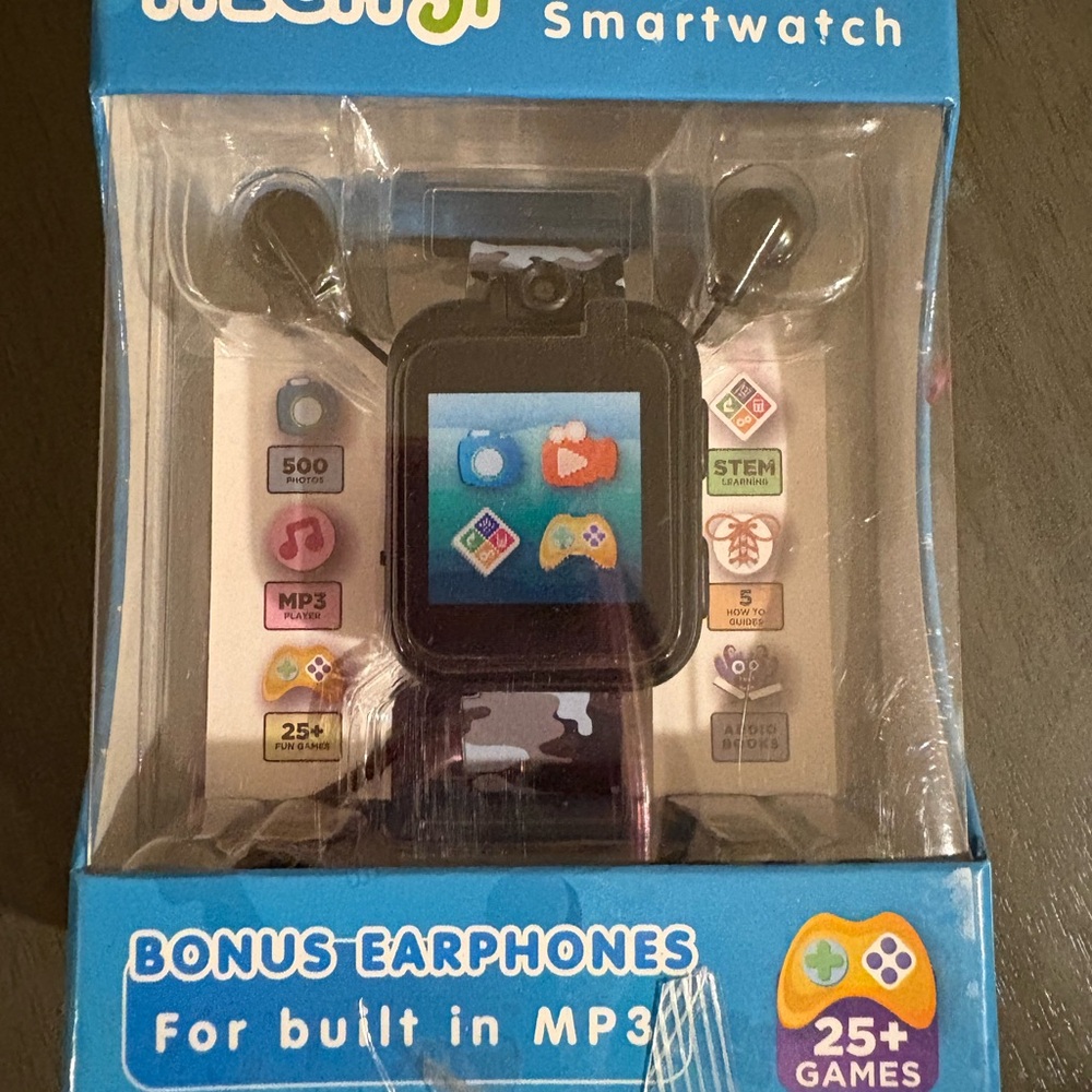 VTech Kidizoom Smartwatch with Bonus Earphones